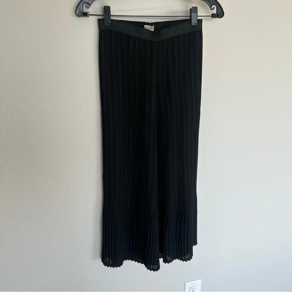 NWOT Alquema 3/4 Palazzo Pants Wide Leg Pleated Cropped Black Casual Women’s Sm - Picture 3 of 11